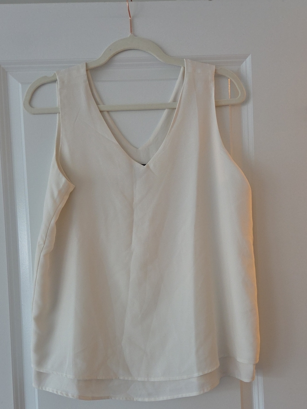 Women’s Cream V-Neck Sleeveless Blouse